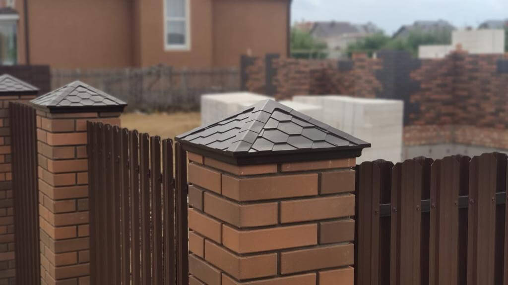 Колпак Zking Эверест Коричневый на столб 1.5х1.5 кирпича (390х390мм) в Армавире фото